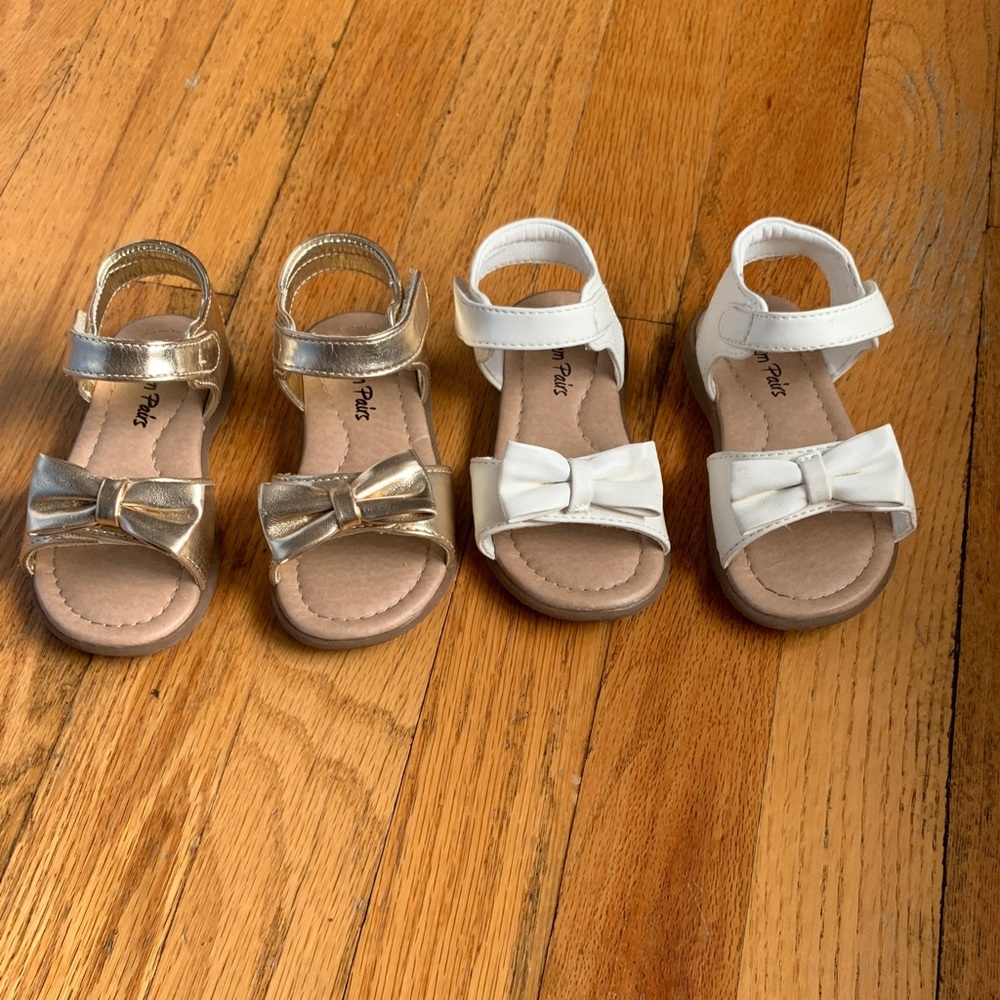 Dream Pairs Gold and White Kids Sandals with Bow size 6